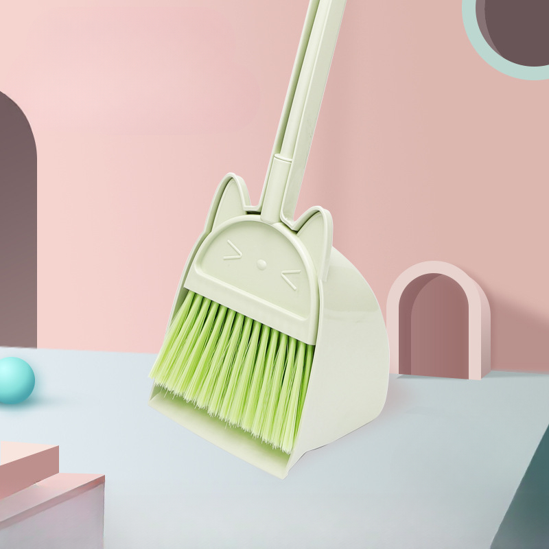Sapu dan Pengki Anak Mini Bulu - Kids Outdoor Broom ulasan dan harga